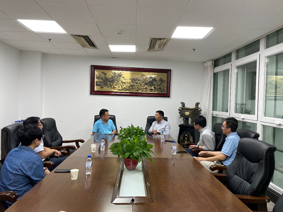 趙軍書記與學(xué)院上海校友會(huì)秘書長交流座談 共謀技術(shù)轉(zhuǎn)移新路徑